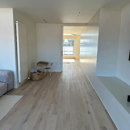 Bellini - Rubensplein - Op 100 M Het